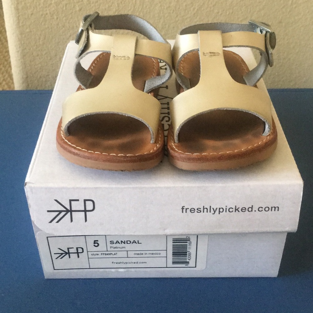 Freshly Picked Platinum Sz5 Sandal !!!!!